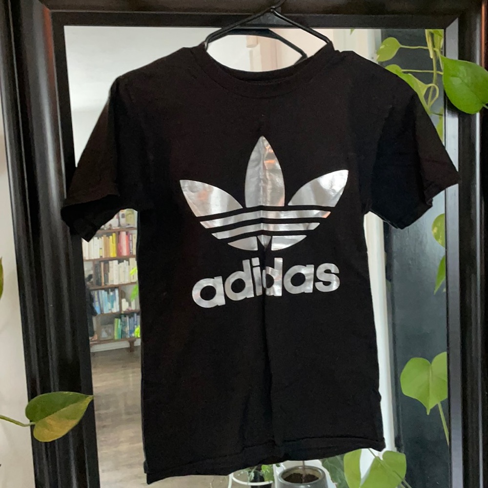 Adidas T-shirt